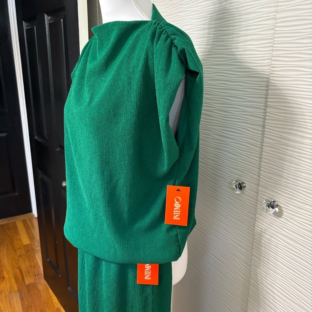 Elegant Green Women's Pant Set - Picture 6 of 7